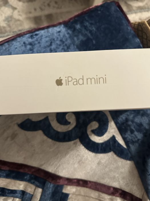 Продам iPad mini 3-го поколения