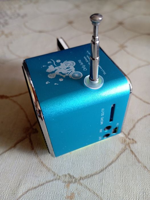 Портативный Bluetooth динамик.