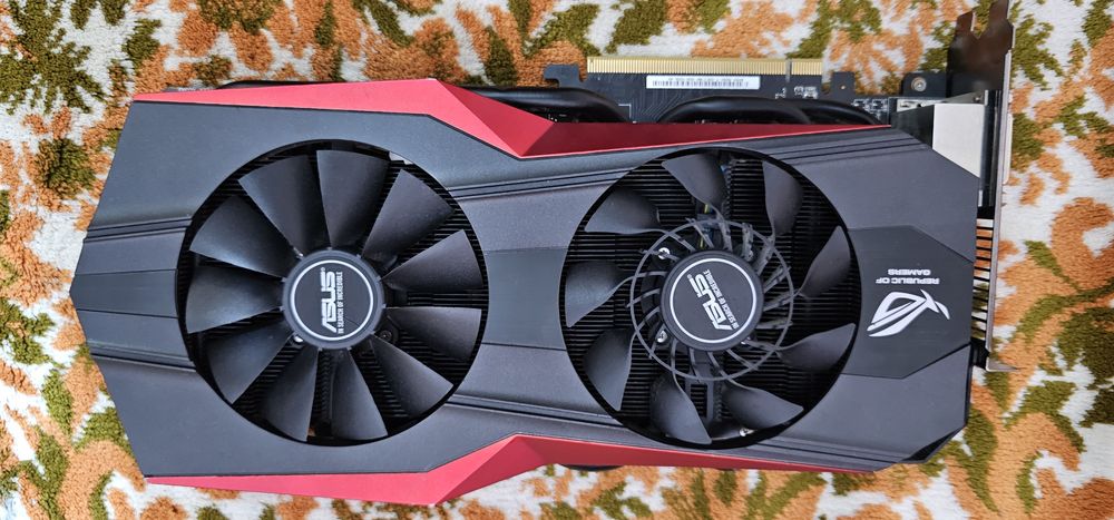 Placa video ASUS R9 290X Matrix Platinum 4GB GDDR5 512-bit LA 400 RON ...