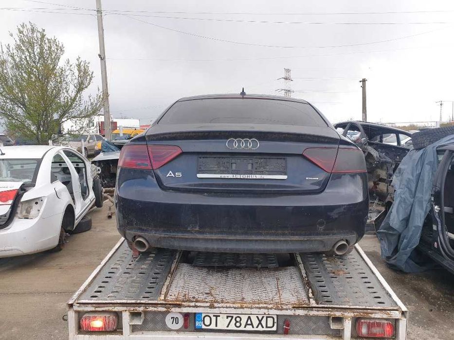 Dezmembrez Audi A5 8T Sportback 3.0 tdi Quattro CDUC 245 cai 2014