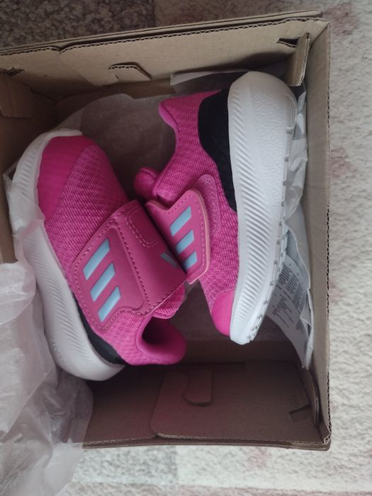 Детски розови маратонки