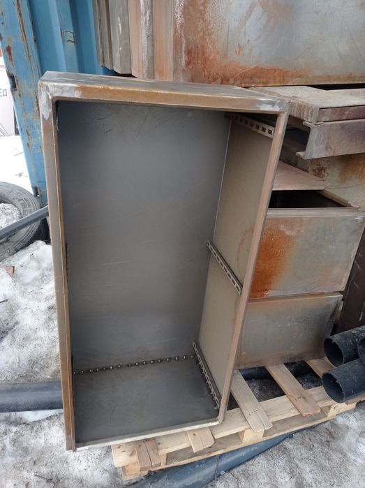 Металлические ящики