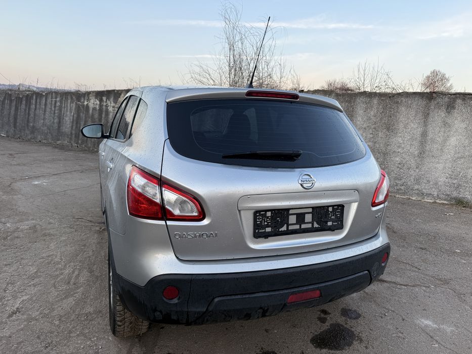 Nissan quashqai facelift 2012 1.5 dci usor avariat /lovit / tamponat