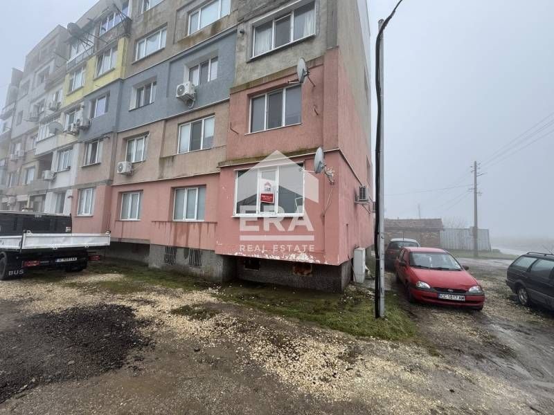 ЕКСКЛУЗИВНО от ЕРА Дръстър – Двустаен апартамент на първи етаж в с. Ка