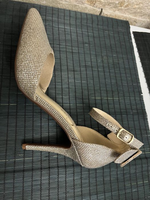 Продаю элегантные туфли из США