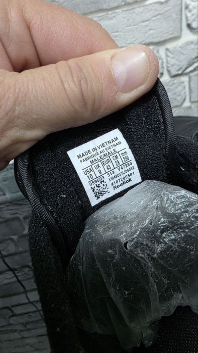 Оригинальные кроссы Reebok