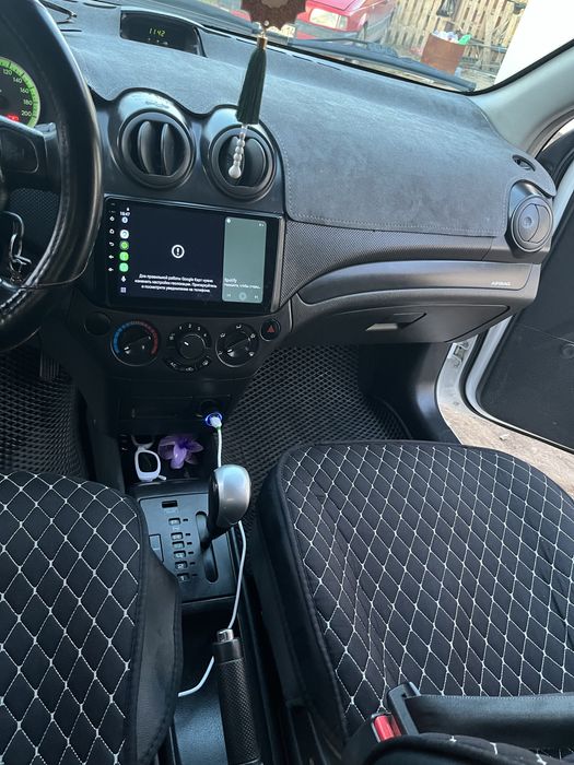 Продам машину chevrolet aveo ls