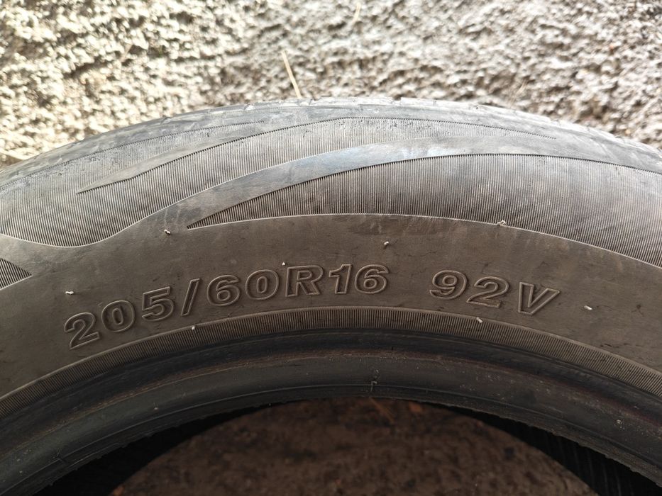 Продам резину на 16