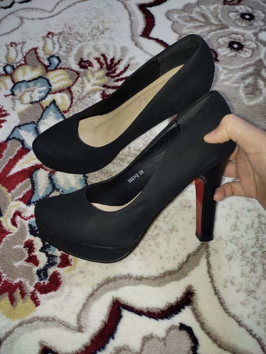 Продаю обувь свою в отличном состоянии