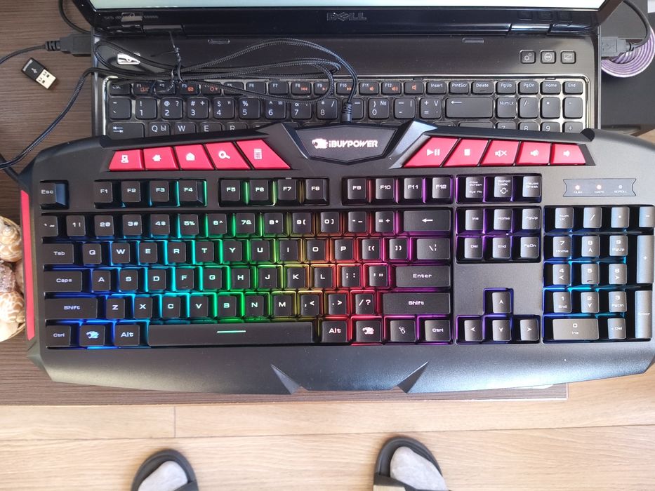 Геймърска клавиатура RGB iBUYPOWER Ares M1 – нова!