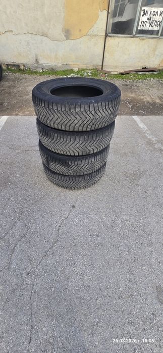 Зимни гуми LAUFENN 235/65 R17