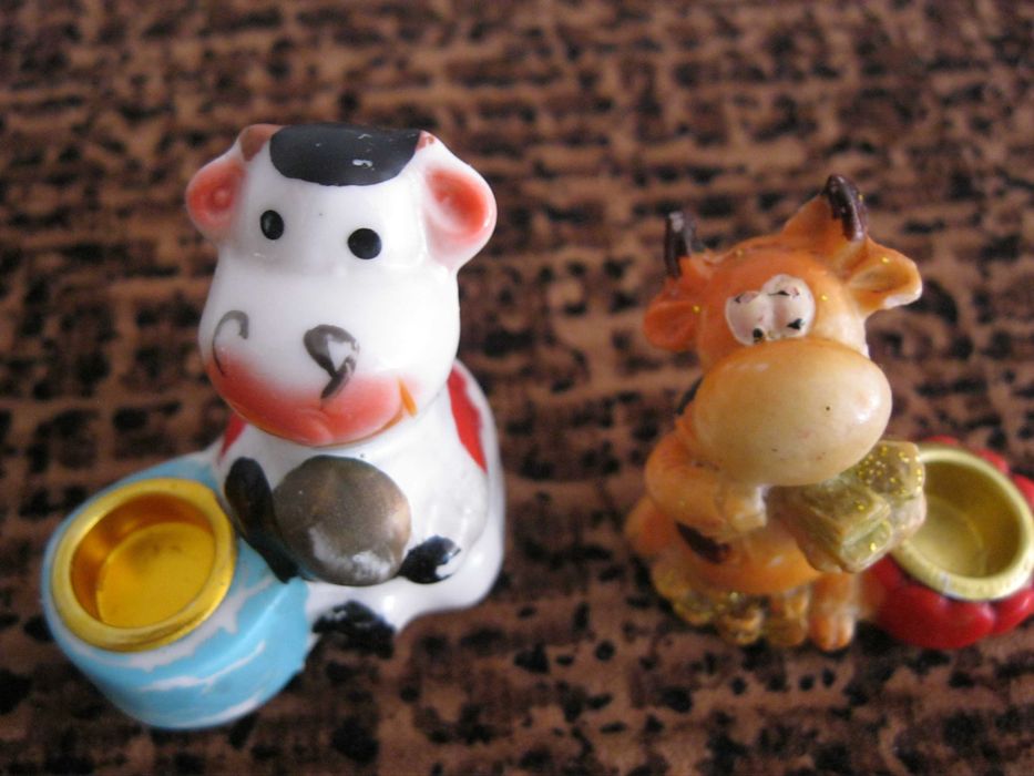 Статуэтки и рамка под фото