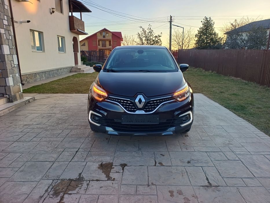Renault Captur INITIALE PARIS Full /Panorama/Navi/Clima//Camera/Piele