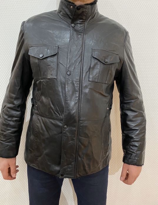 Продаётся в отличном состоянии кожаная дубленка