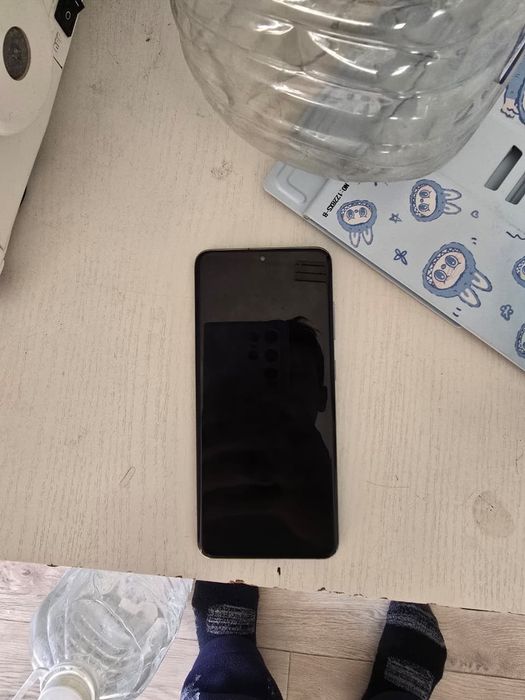 Продам Samsung s20