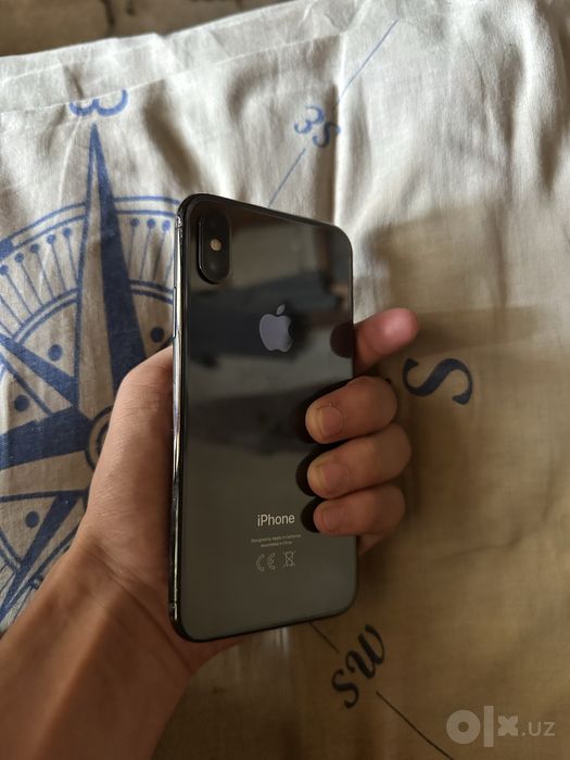 Iphone xs qora rangli