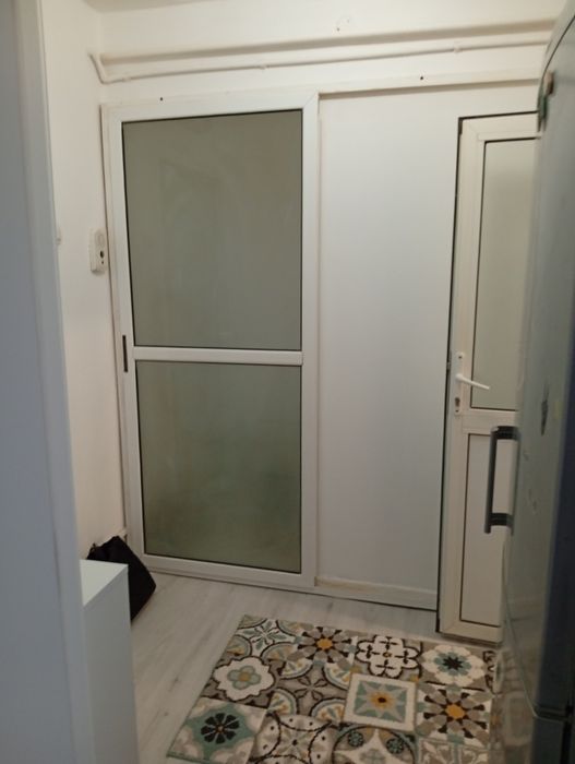 Închiriez apartament  2 camere,Cart: Craiovita