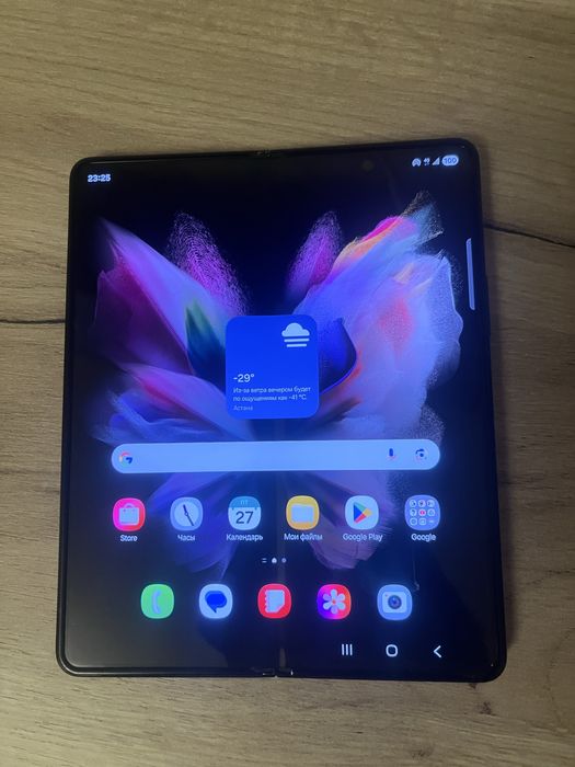 Самсунг Фолд 3 в идеальном состоянии