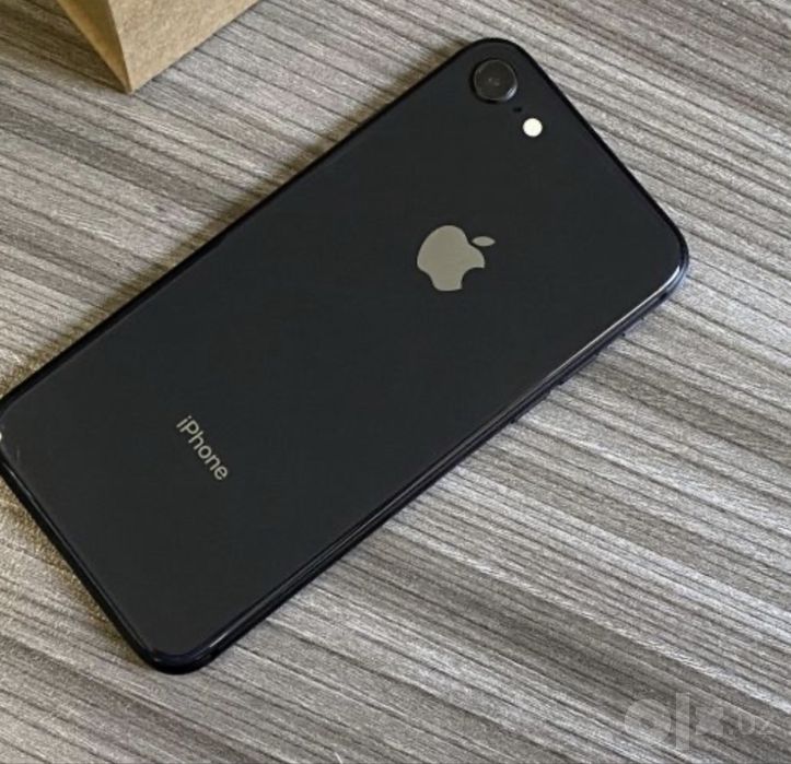 Iphone 8 qora xammayogi radnoy