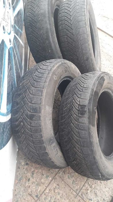 Продам шины Michelin 195/65 R15 (б/у)