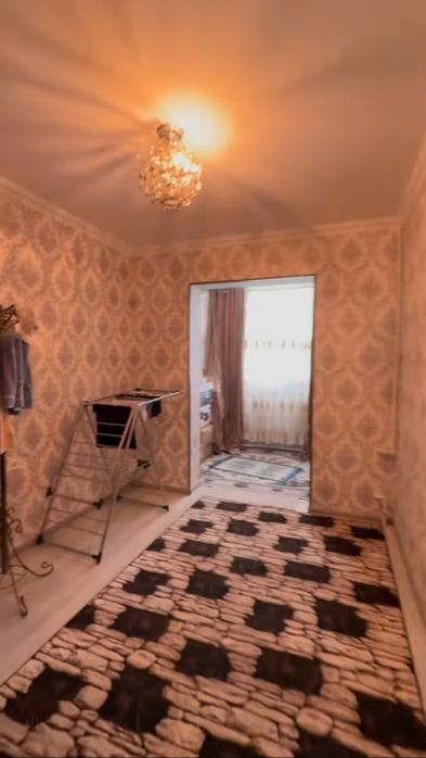 4 xonali Uy sotiladi