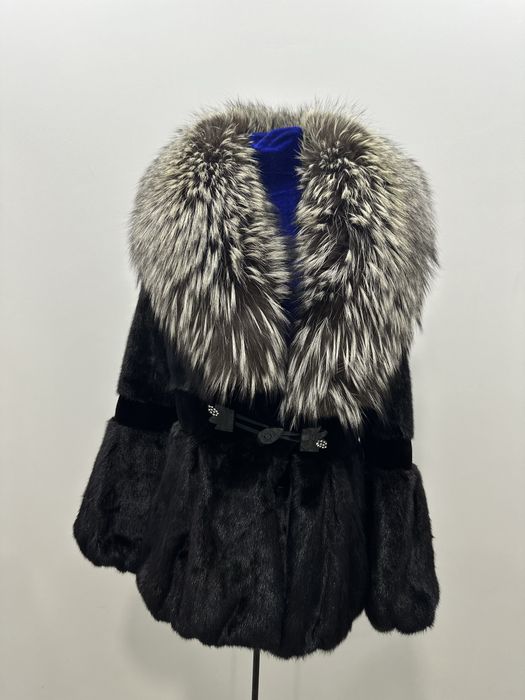 Норковая шуба с чернобуркой