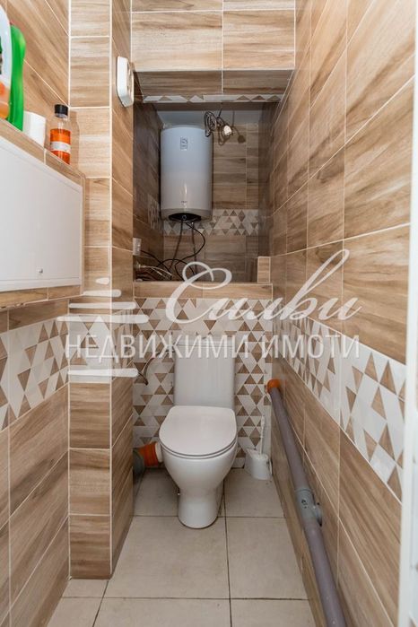 Тристаен ТУХЛЕН апартамент след ОСНОВЕН ремонт – ИДЕАЛЕН Център!!!