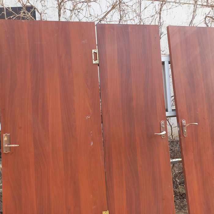 Есік терезелер сатылады