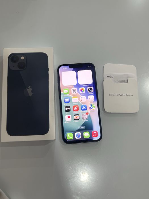 Продам Айфон 13 темно синий