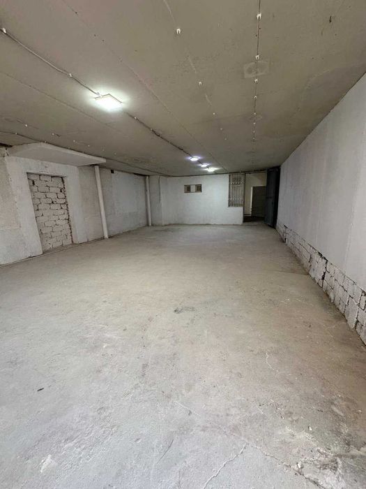 Аренда  Площади  1- 100м2 и 170 м2. Под офис, производство или склады.