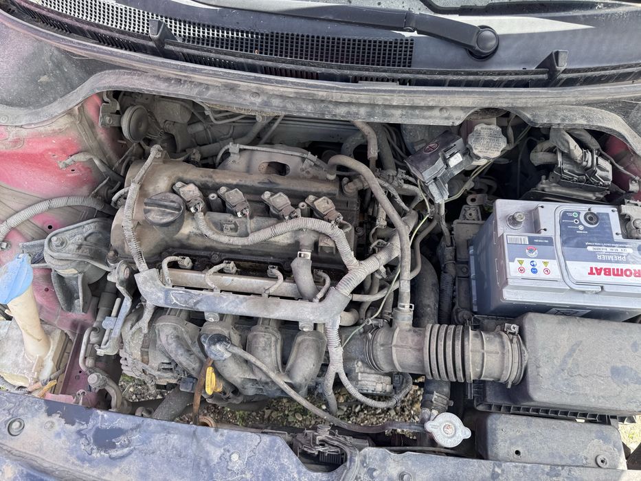 Dezmembrez Hyundai i20 GB 1,2 benzina cod motor G4LA 2014-2020