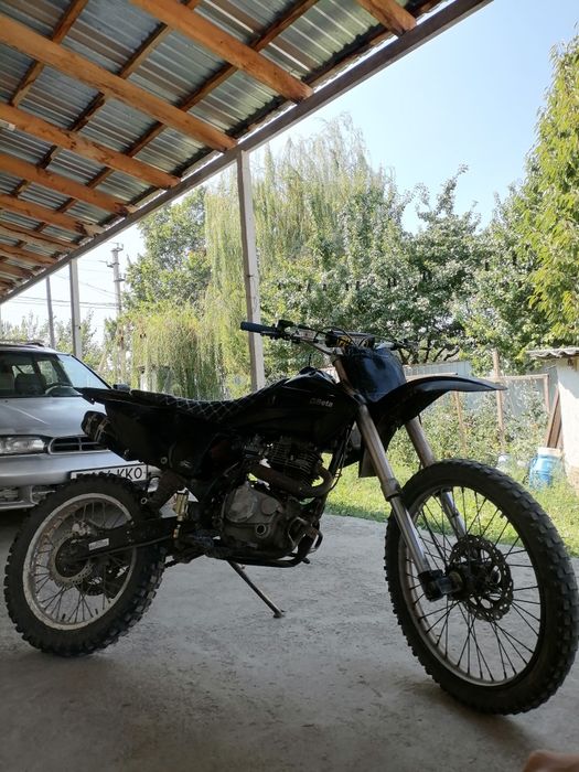 Срочно продам эндуро,мотоцикл 250куб