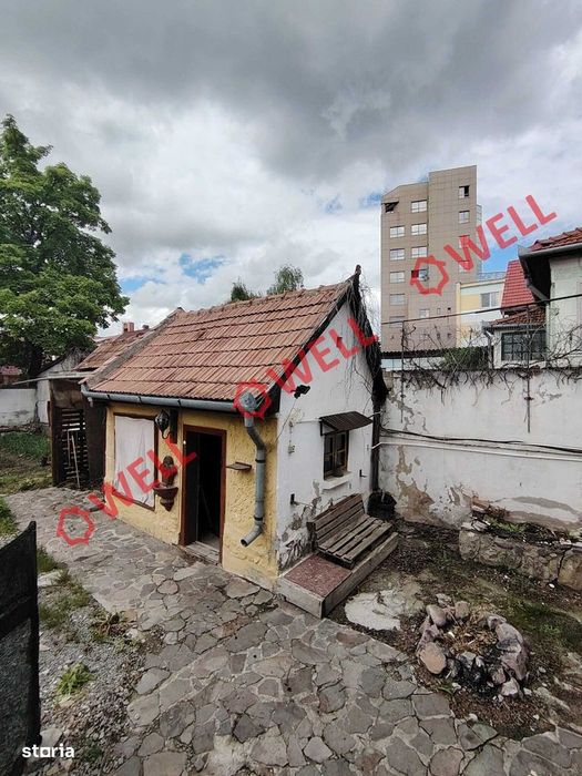 Casă de vânzare în centrul municipiului Sfântu Gheorghe!
