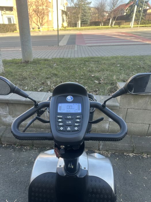 Scuter electric  Carpo 2 pentru persoanele cu dizabilitati/varstnici