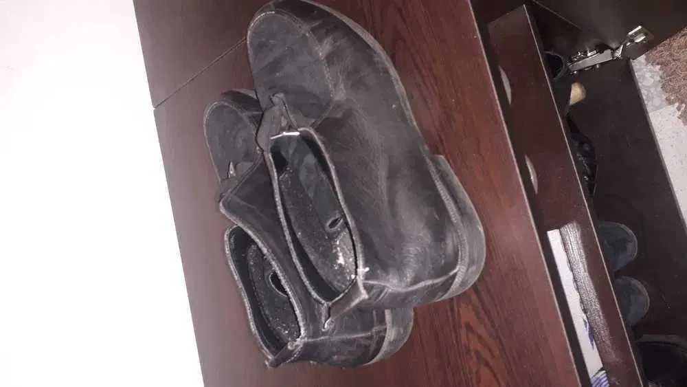 Дамски боти почти нови. Внесени от чужбина. Номер 40