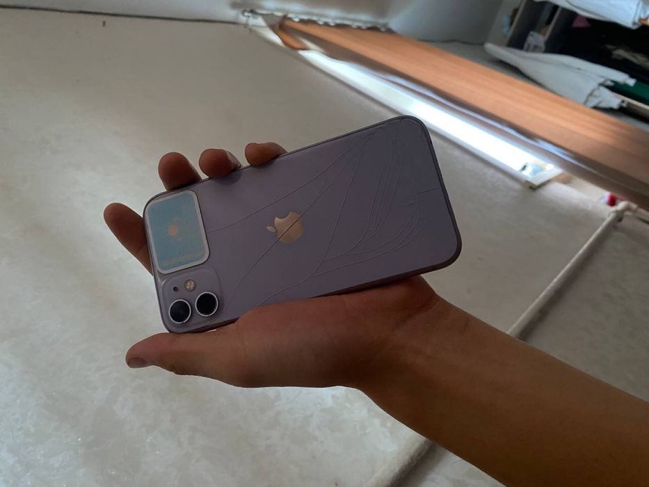 Продается Iphone 11