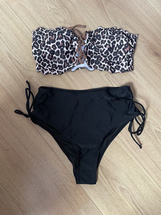 Costum de baie marimea M nou-nout