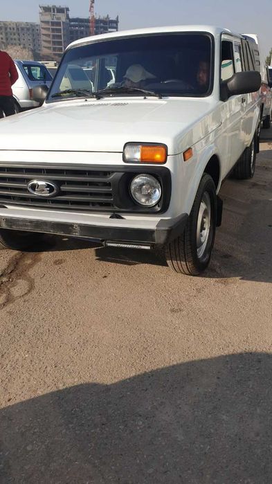 Нива пикап сотилади