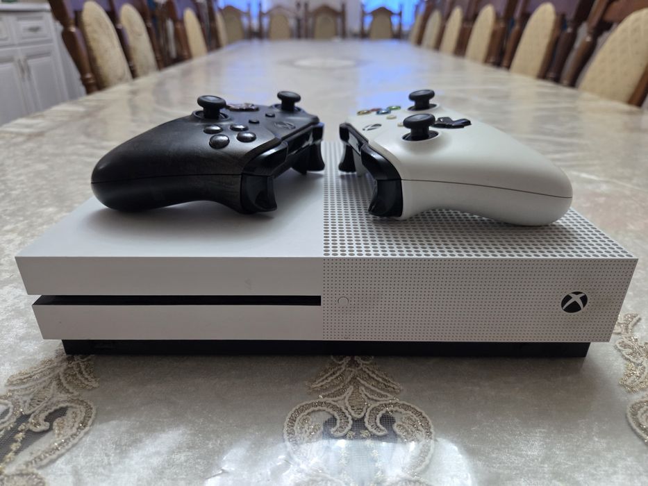 Xbox сатылады жаксы состояние