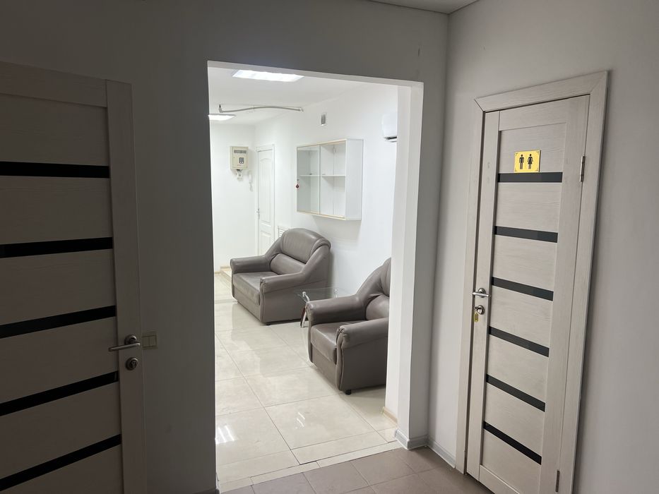 Продам офисное помещение 80 кв м