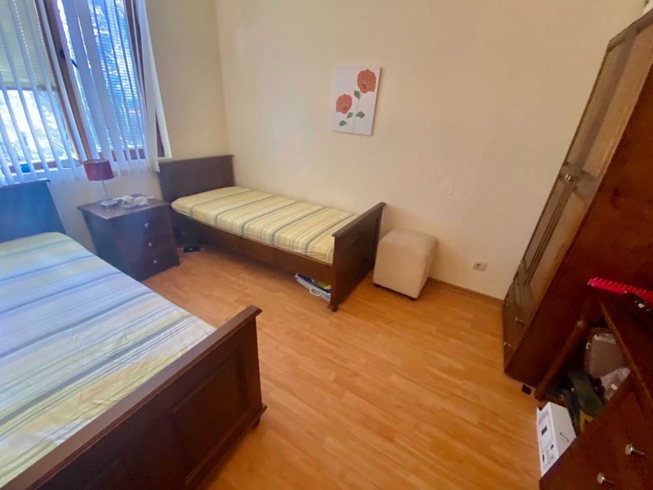 Тристаен апартамент с гледка море в к-с „Райска градина“, Първа линия