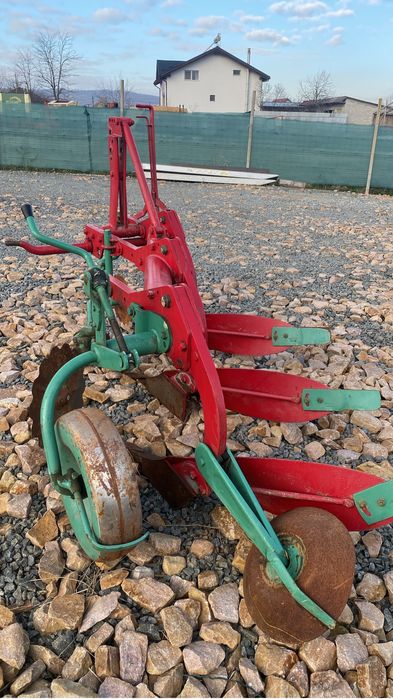 Plug kverneland 3 brazde nr 12