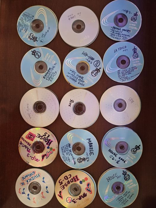 Vand 149 cd si dvd