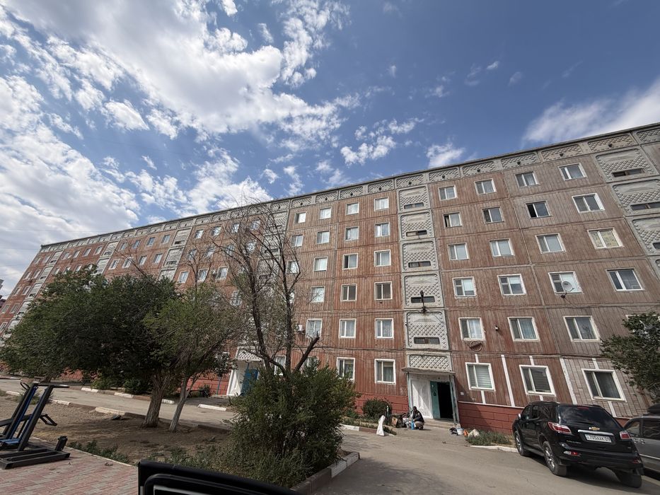 Продам 3 комнатную. Ердена 221