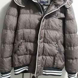 Geaca impermeabila mărimea M