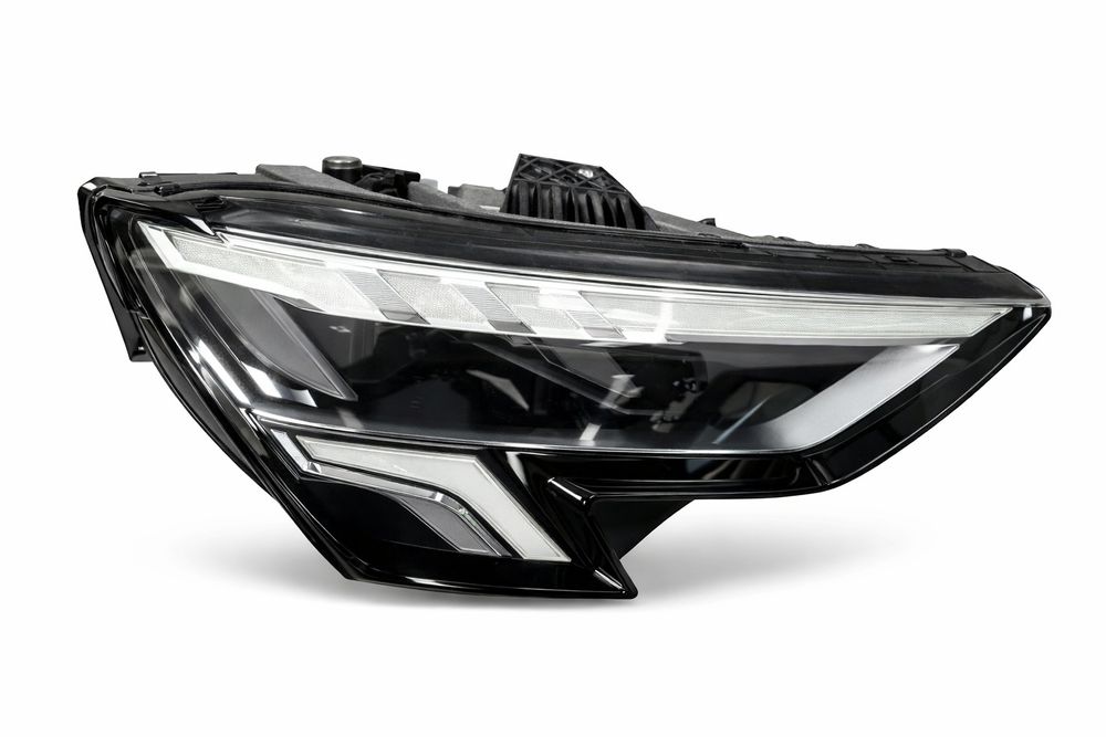 Far Audi A3 8Y LED Dreapta 2020+ Cod 8Y0941034