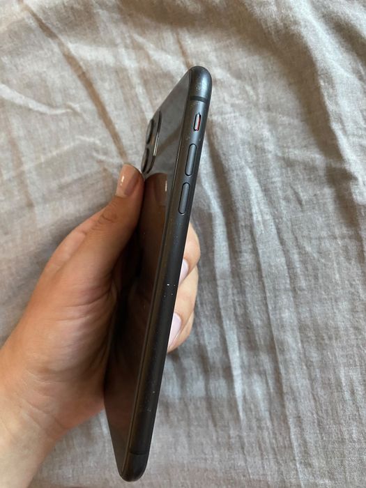 Apple iPhone 11.
