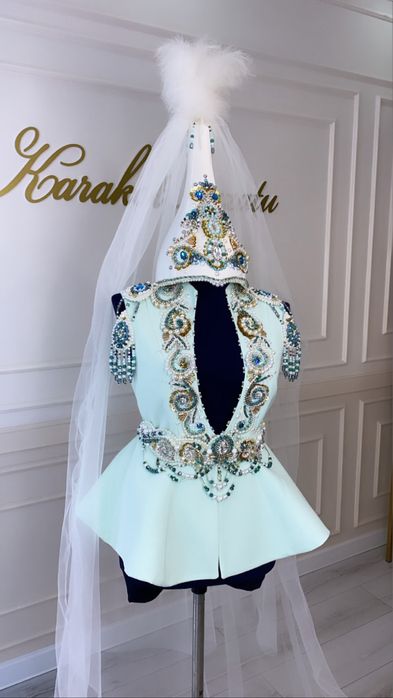 Продам  комплект