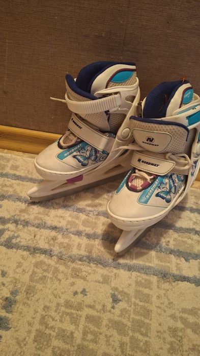 Продам детский коньки раздвижные