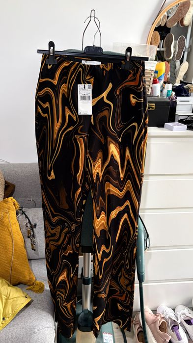 Pantaloni evazat mango nou s